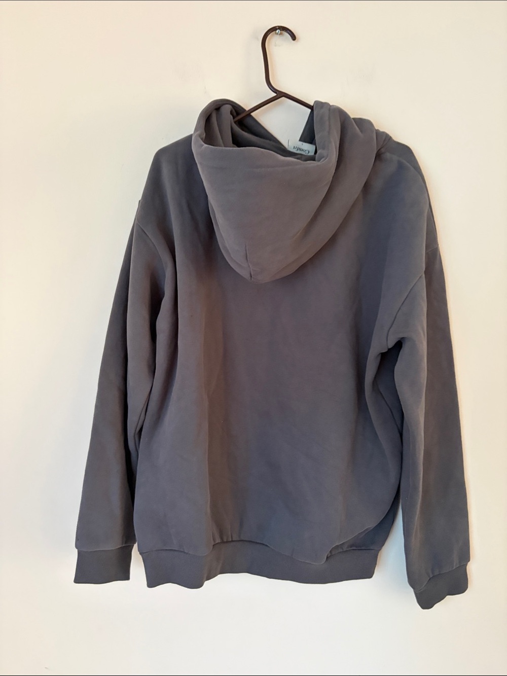 Comfrt gray minimalist hoodie sweatshirt - Picture 4 of 7